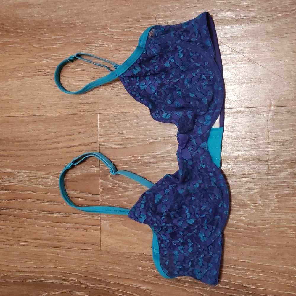 (34B) La SENZA Lace Underwire Padless Intimates Everyday Support Staple Classic